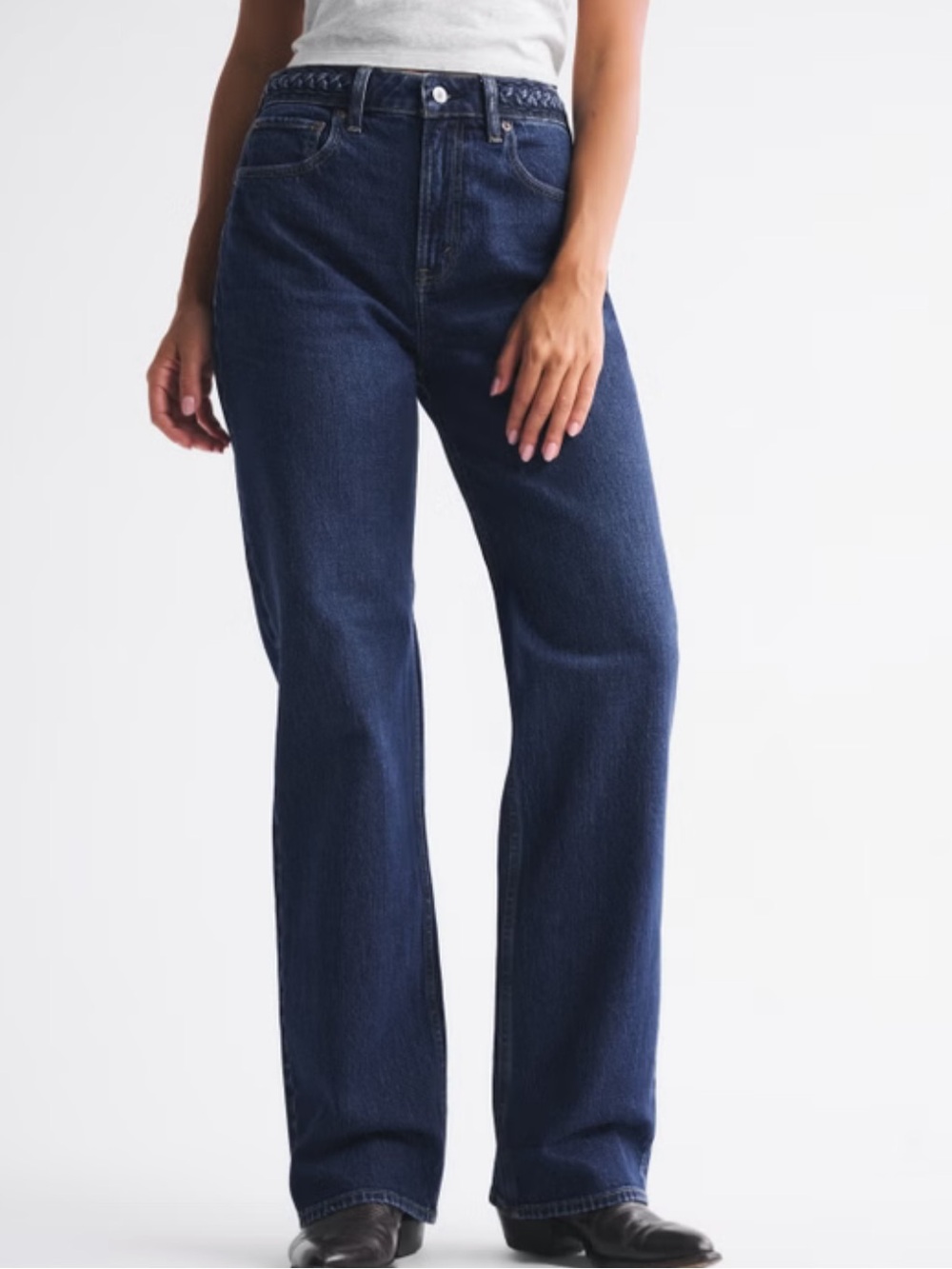 Abercrombie & Fitch Women's Straight-Leg Jeans in Dark Blue